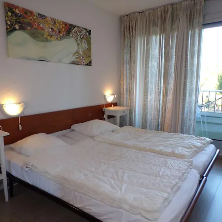 T2 Cabine, Piscine, Proche Et Commerces, Quartier Animate, Garage Inclus - Fr-1-328-207 아파트 라그랑모트